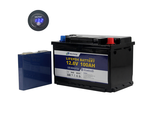 डिस्प्ले के साथ स्ट्रीट लाइट मरीन लिथियम बैटरी 100Ah 12V Lifepo4 बैटरी पैक